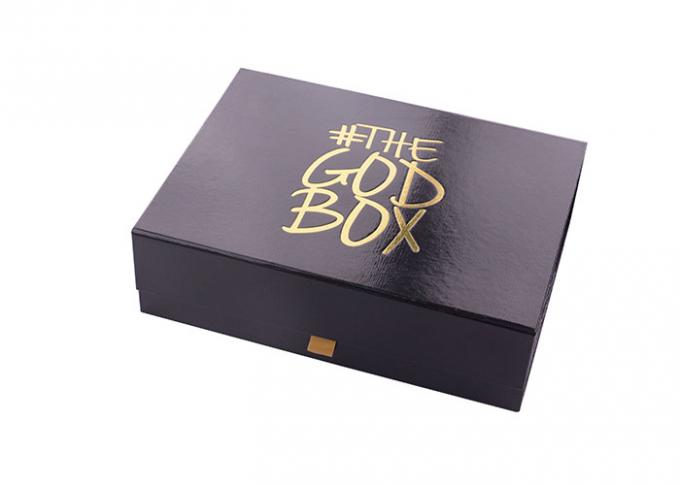 Cajas de regalo plegables del cartón del rectángulo con la fotoprotección negra y el logotipo caliente del oro