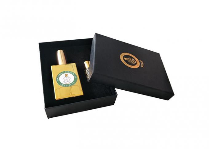 Perfume de sellado caliente del logotipo de las cajas rígidas de encargo negras del cartón que envuelve el envase