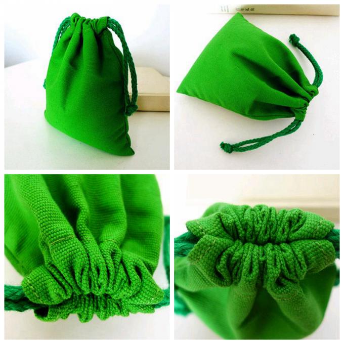 Bolsos de lazo verdes de encargo tamaño pequeño del terciopelo suaves proteger la joyería