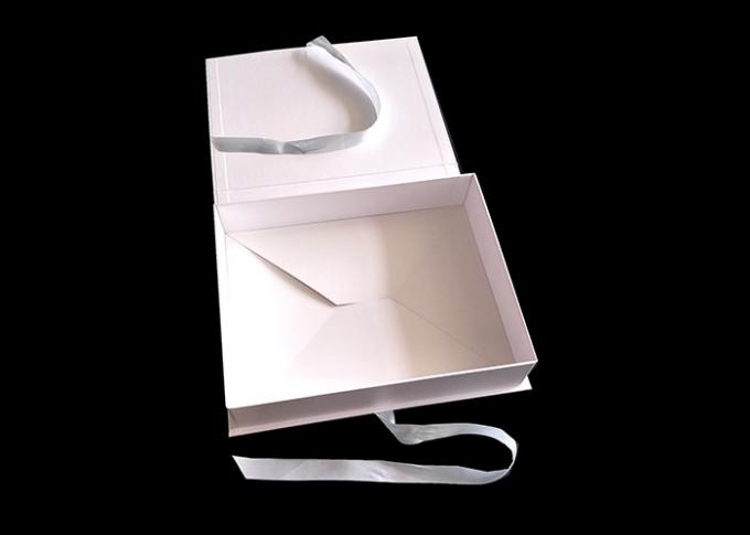 Cajas de regalo plegables planas del logotipo del oro de Rose para el empaquetado de la ropa de la camiseta