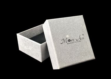 China Pequeño regalo de la joyería del brillo de la tapa y de la plata de las cajas bajas que empaqueta para el pendiente fábrica
