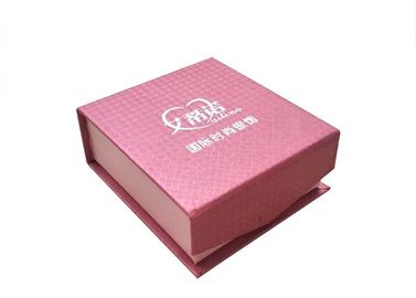 China Empaquetado magnético de papel de encargo del pendiente de la cartulina de la caja de regalo del top del tirón de la joyería fábrica