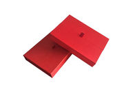 Caja formada libro rojo superior del casquillo, caja magnética de la aleta con la cinta del satén de la anchura de los 2cm proveedor