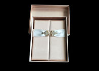 Caja formada libro del vestido del favor de la boda, cierre magnético de la cinta de la caja del top del tirón proveedor