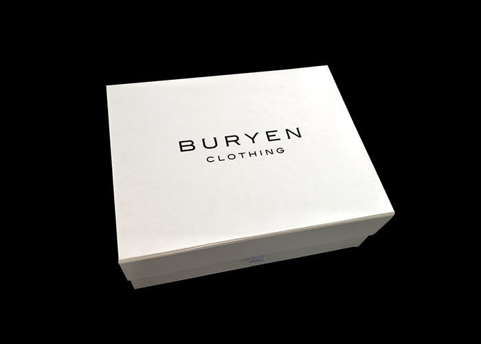 El empaquetado de la ropa pliega opcional impresa color de Pantone de las cajas de regalo proveedor