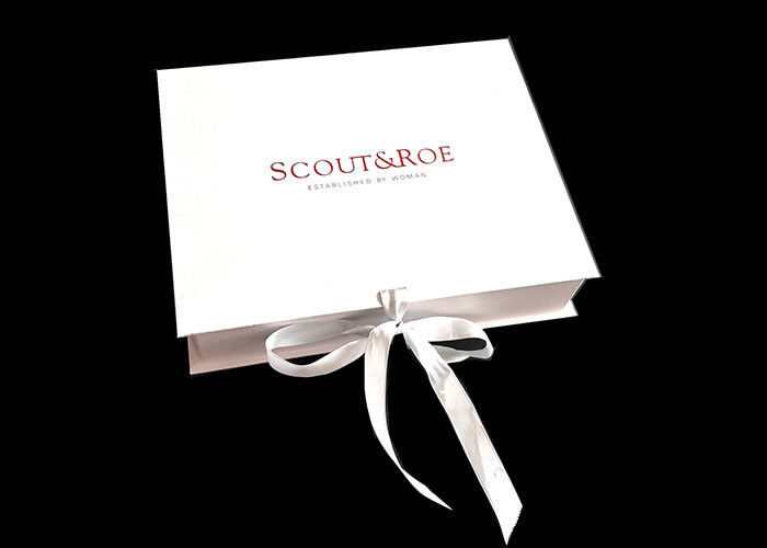 Cajas de regalo plegables planas del logotipo del oro de Rose para el empaquetado de la ropa de la camiseta proveedor