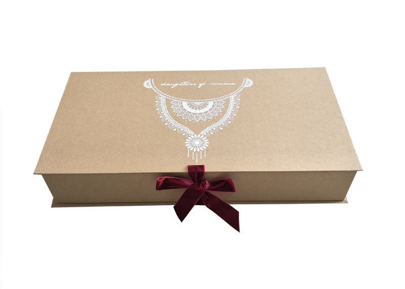Empaquetado de encargo plegable impreso papel del vestido de boda del logotipo de las cajas de regalo del arte proveedor
