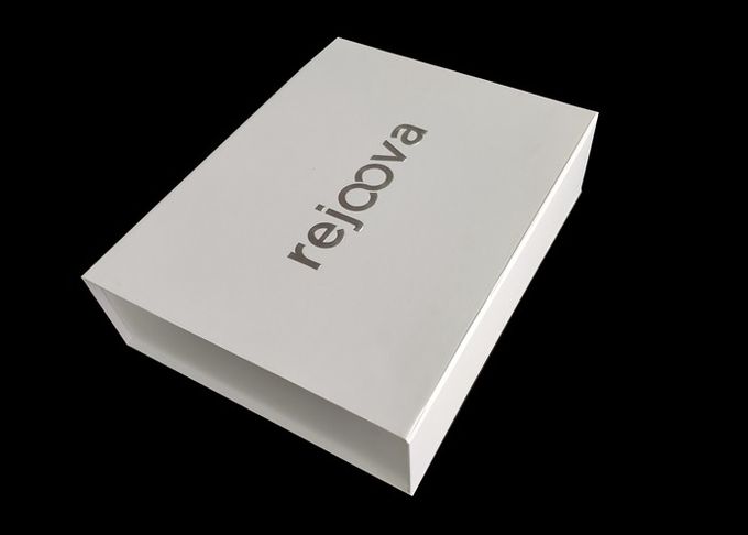 Parte movible de plata grabado en relieve de la espuma de las cajas de regalo de la cartulina del logotipo 30 * 25 * los 8cm Spong