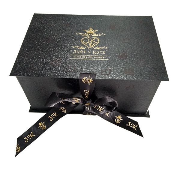 Forma plegable del libro negro de las cajas de regalo del diseño decorativo con la cinta hermosa