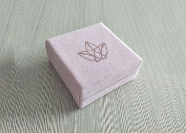 China Bandeja interna del terciopelo de la caja del parte movible rígido rosado de la tapa para el OEM/el ODM del anillo de la joyería disponibles fábrica