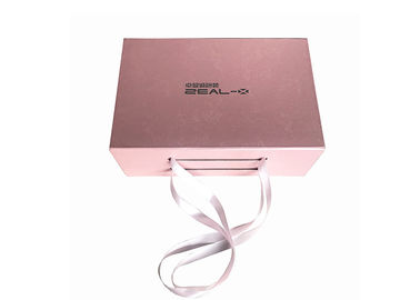 China Color rosado plegable de grabación en relieve Rose de las cajas de regalo del logotipo para el empaquetado de la ropa fábrica