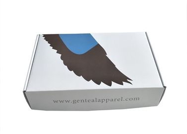 Ropa impresa impresa de las cajas de envío que empaqueta el logotipo de encargo material acanalado blanco