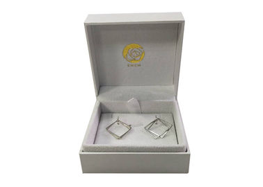China Cartulina de la caja de regalo del papel de la joyería de Earing que empaqueta con el logotipo/el tamaño modificados para requisitos particulares fábrica