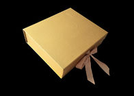 La caja de regalo del papel rosado y de mármol modificó la impresión para requisitos particulares, cajas de regalo vacías grabadas en relieve del logotipo proveedor